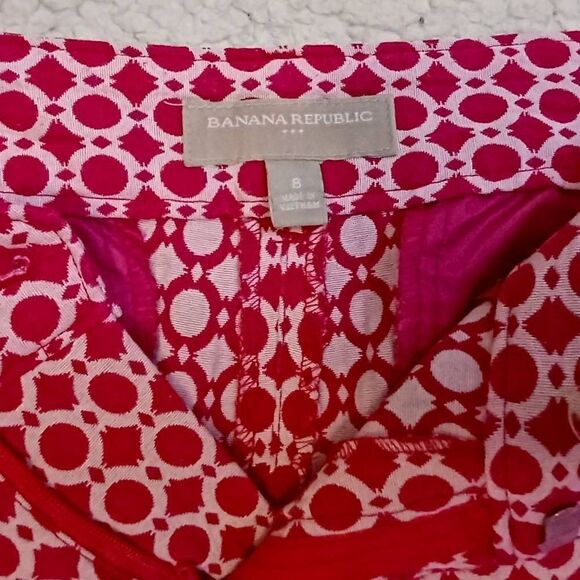 Banana Republic pattern shorts Size 8 - Picture 3 of 7